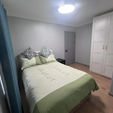 Modern Ensuite Double Bedroom In Dundrum Alloggio in famiglia Dublino