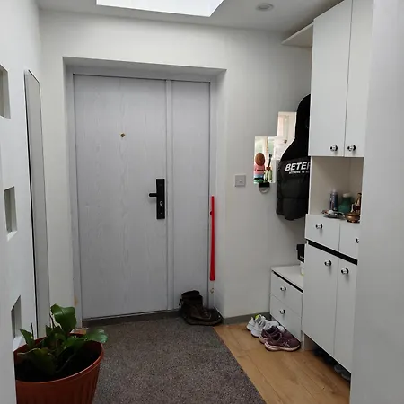 Pansiyon Modern Ensuite Double Bedroom In Dundrum *